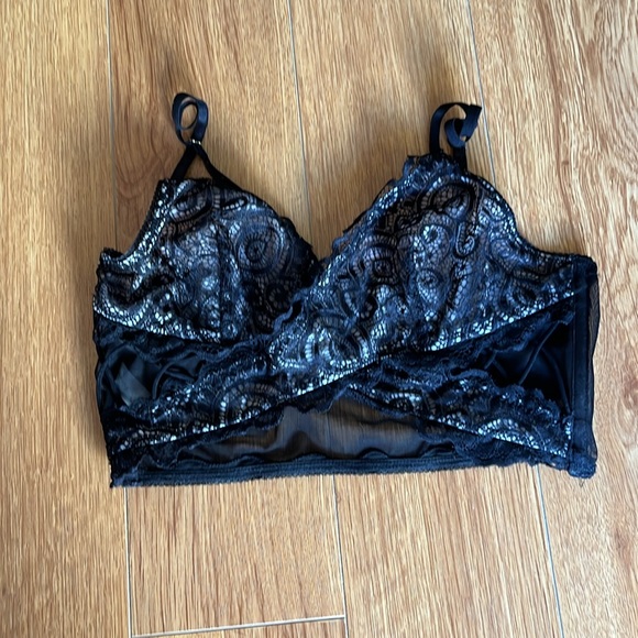 Lot of Three Lace Lingerie Sets - Picture 9 of 10